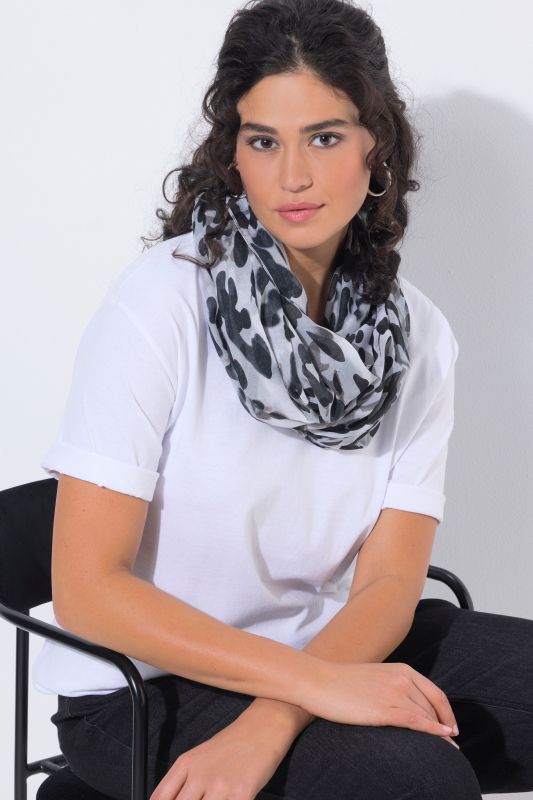 Шал кръгъл с леопардов принт