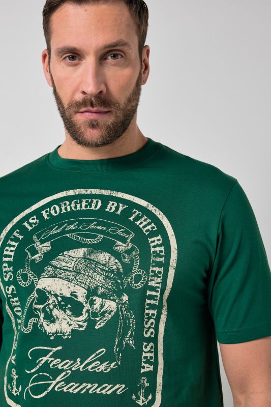 Тениска с принт отпред