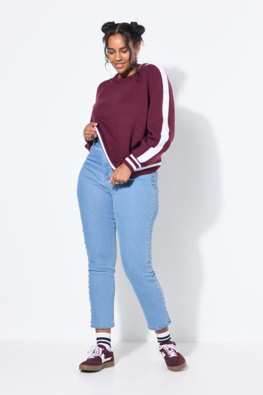 Дънки тип Mom с декоративен акцент