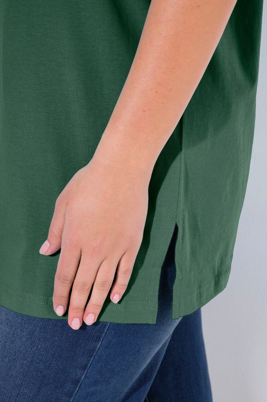 Basic V-Neck Relaxed Fit Short Sleeve Tee