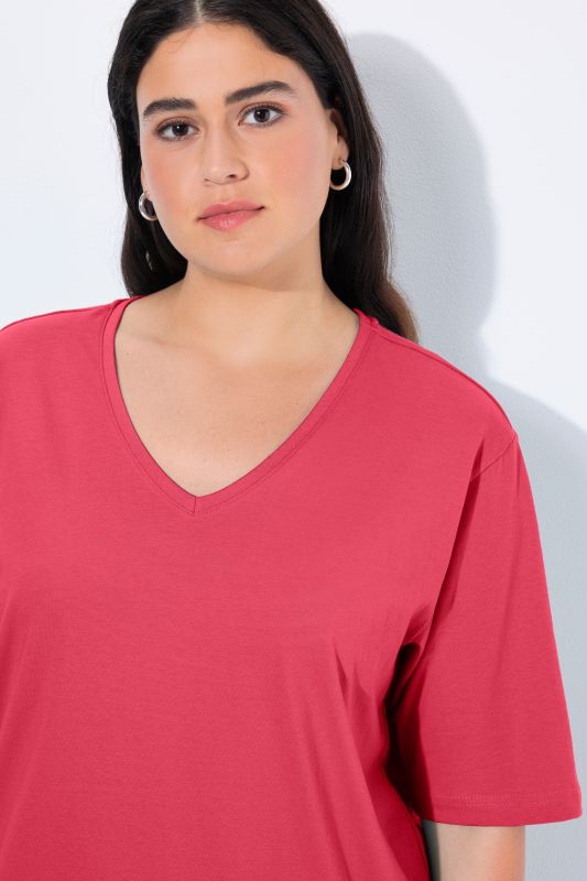 Basic V-Neck Relaxed Fit Short Sleeve Tee