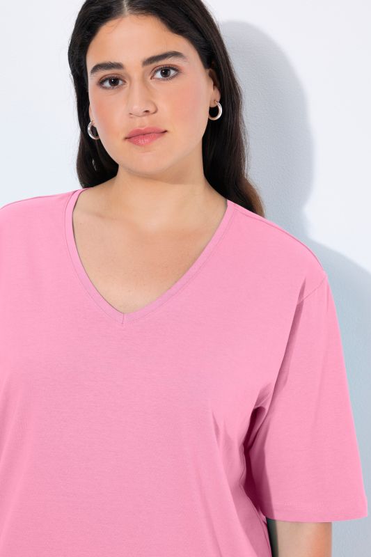 Basic V-Neck Relaxed Fit Short Sleeve Tee