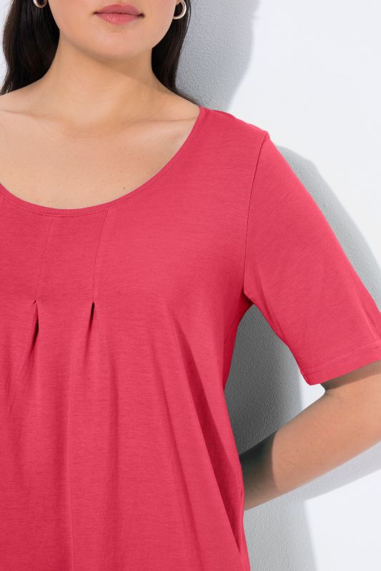 Essential Front Pleat Tee