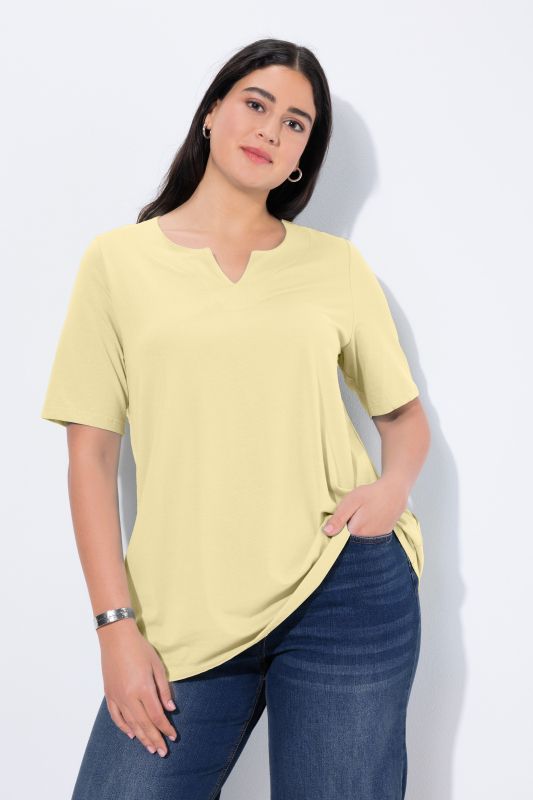 Essential Notch Neck Stretch Tee