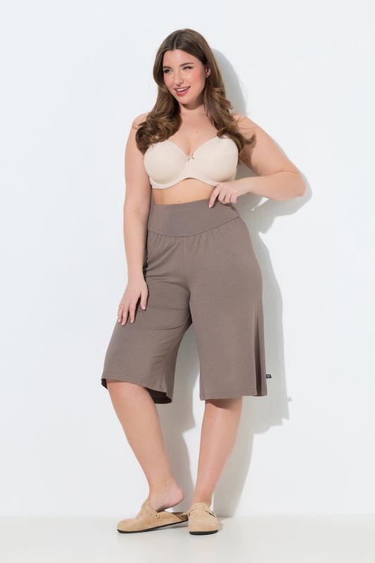 Шорти с широки крачоли