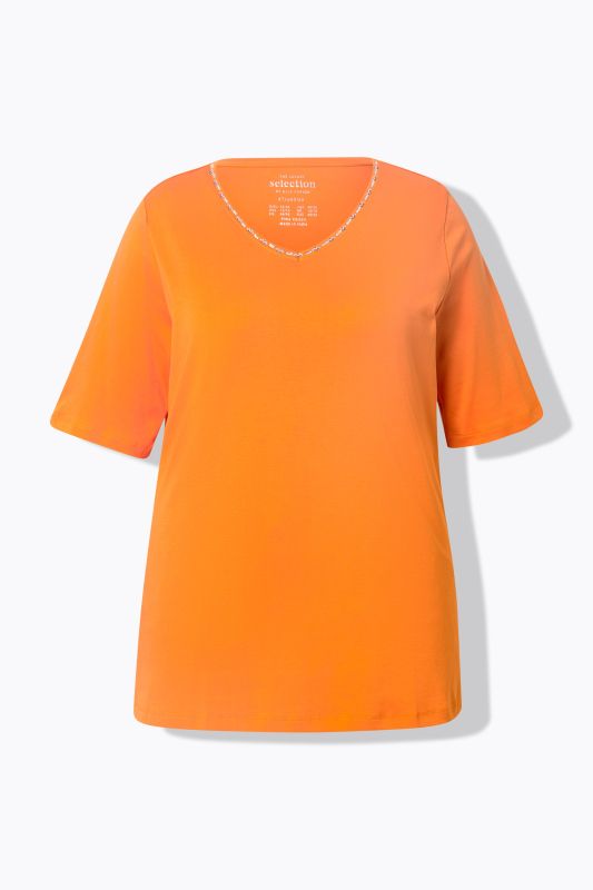 Тениска с бродирани акценти