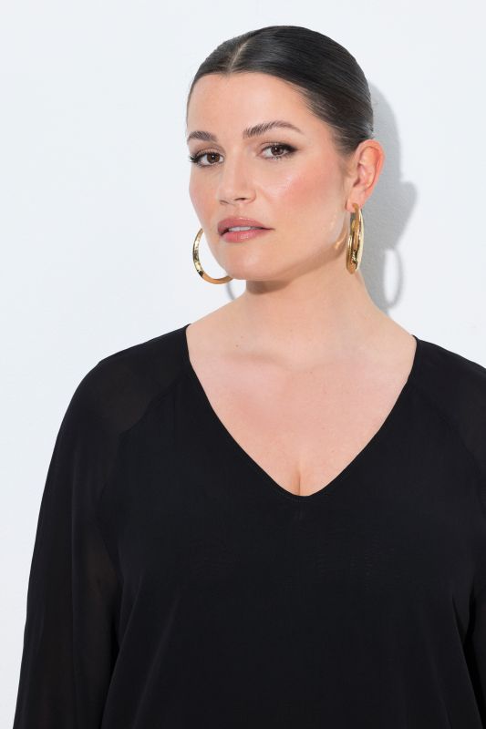 Блуза с шифон и елегантна визия