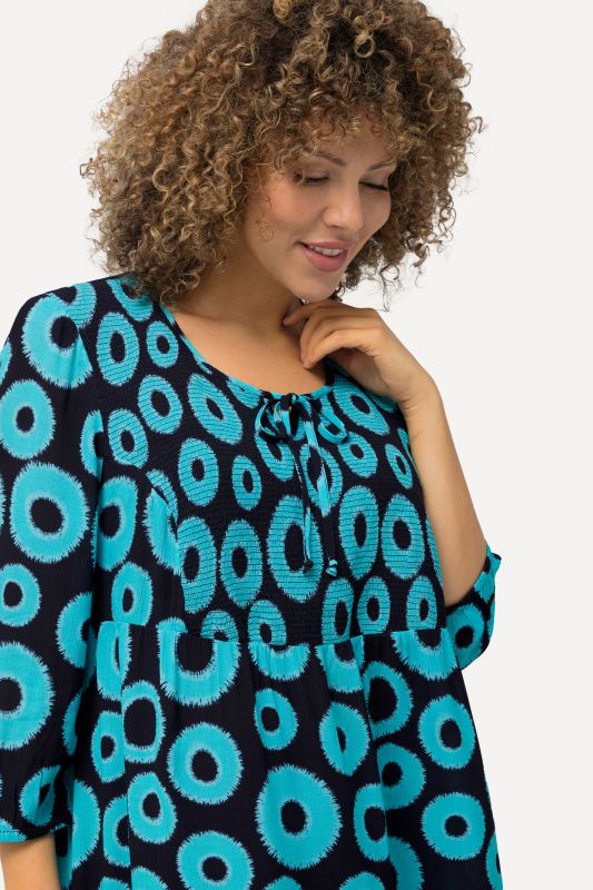 Блуза с набор и кръгове