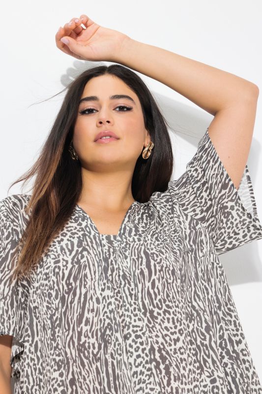 Animal Print Short Sleeve Tunic Blouse