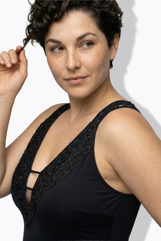 Lace Detail Underwire Swimsuit