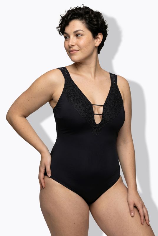 Lace Detail Underwire Swimsuit