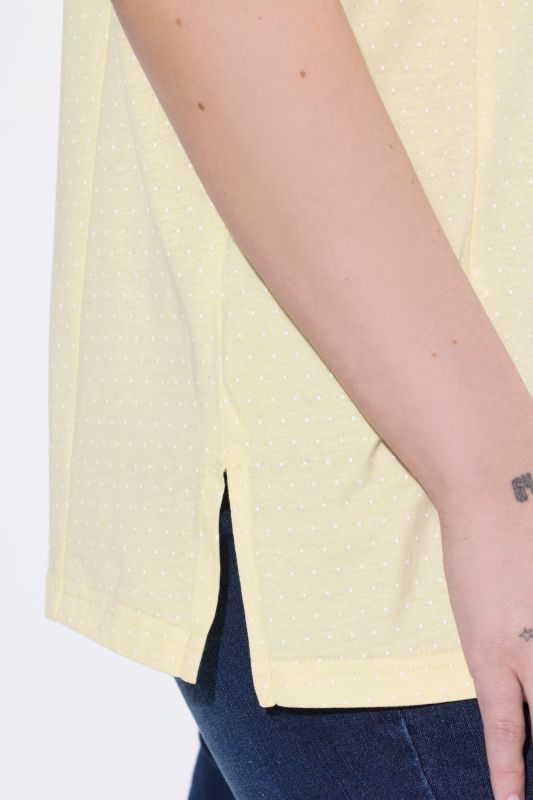 Тениска с точки