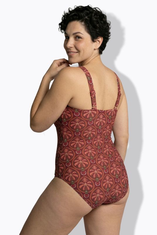 Бански тип прегърни ме с бохо принт