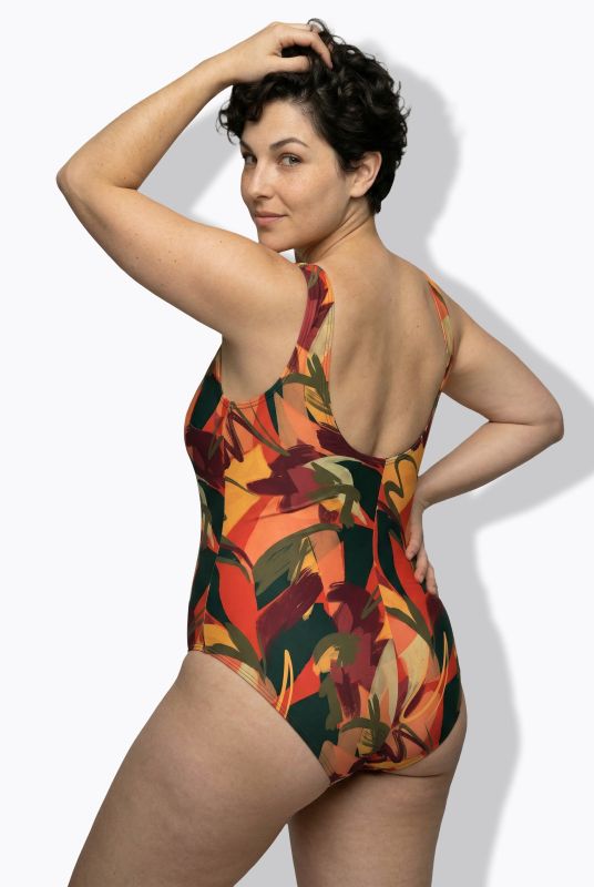 Бански с есенни листа