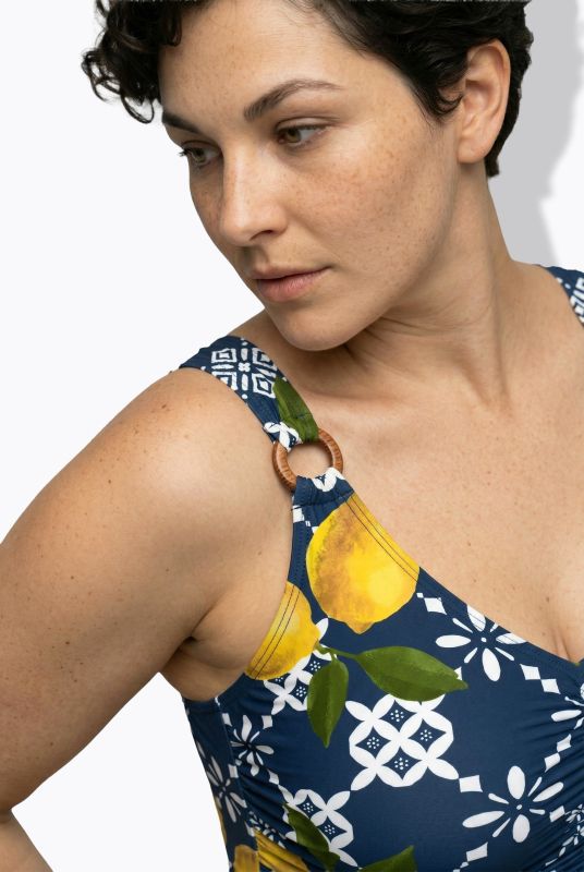 Бански с геометричен принт на лимони