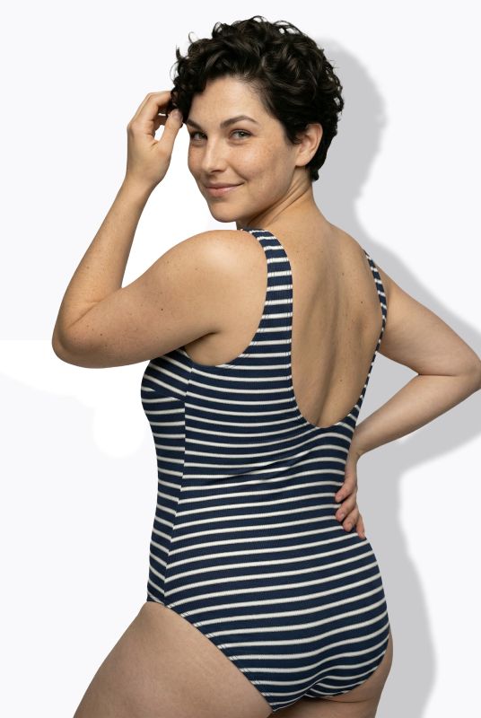 Бански с райета