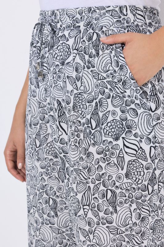 Панталон с широки крачоли и морски принт