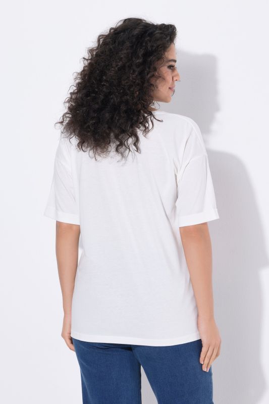 Тениска с графичен мотив