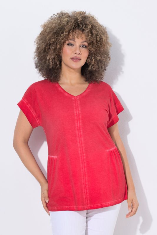 Тениска с неравномерни цветове