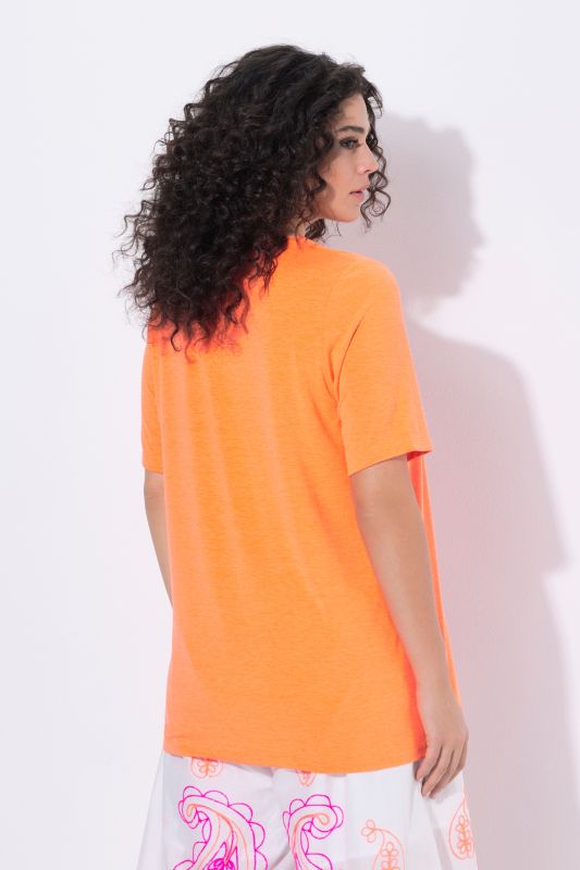 Seashell Embroidered Short Sleeve Tee