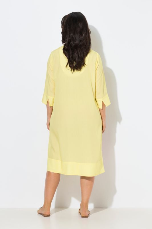 Рокля от лиосел с цветя