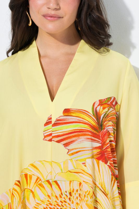 Рокля от лиосел с цветя