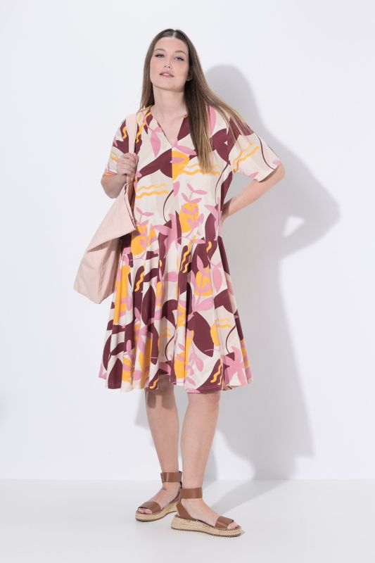 Рокля с плисиран акцент