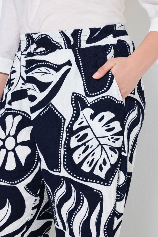 Graphic Leaf Print Elastic Waist Pants