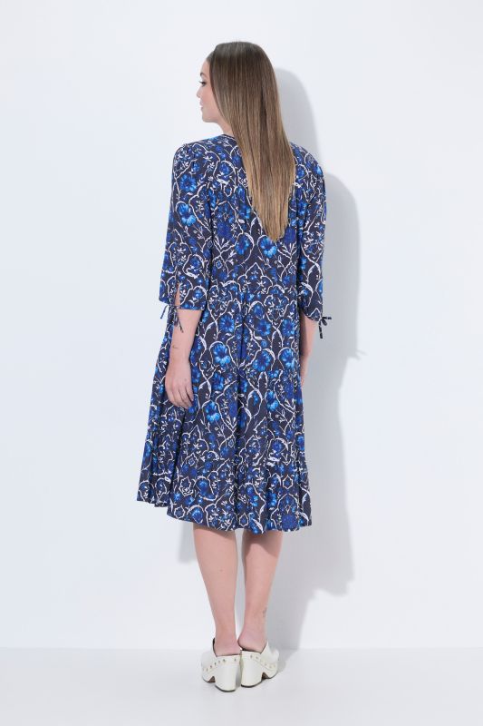 Рокля с принт на цветя и джобове