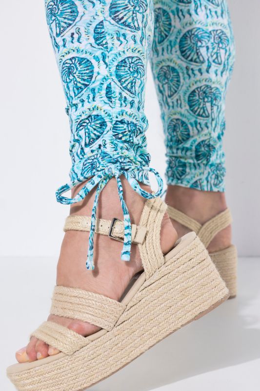 Клин с морски принт