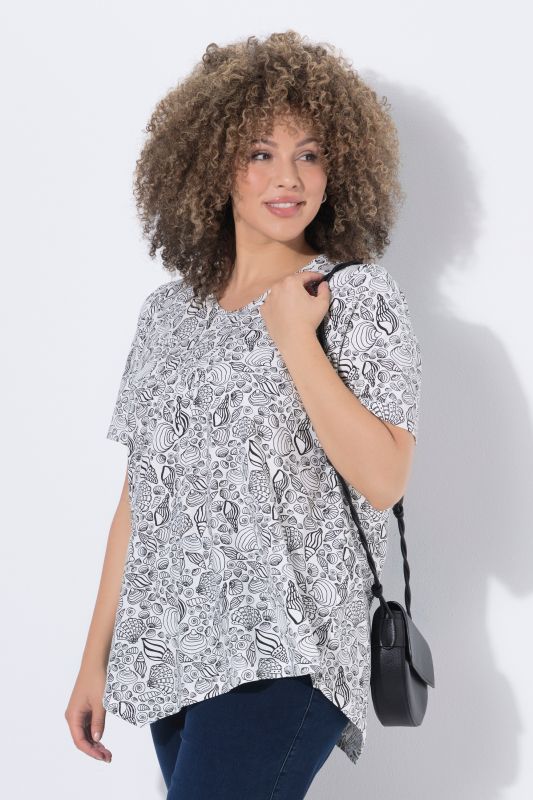 Тениска с асиметричен подгъв