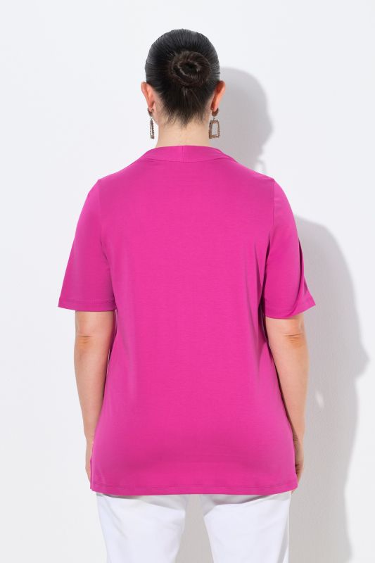 Тениска с декоративни бляскави камъчета