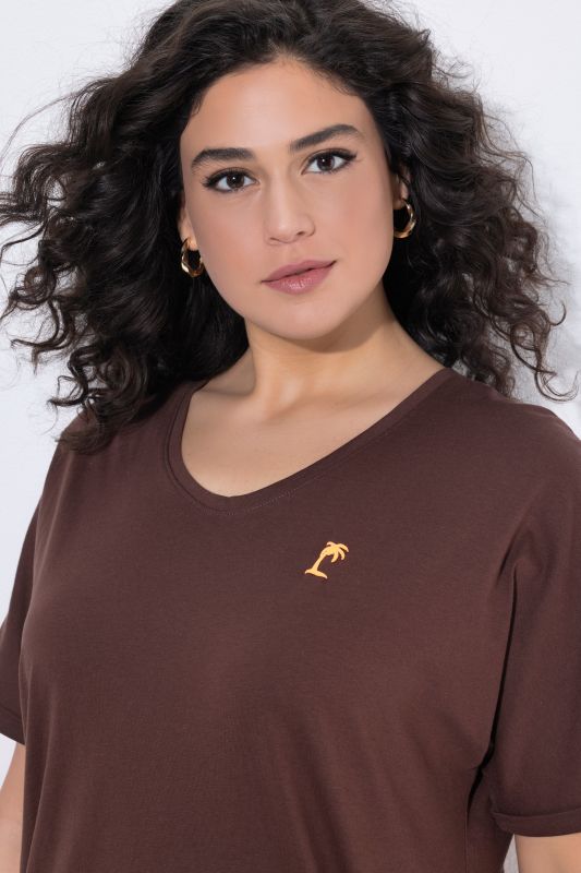 Тениска с принт на палма на гърба