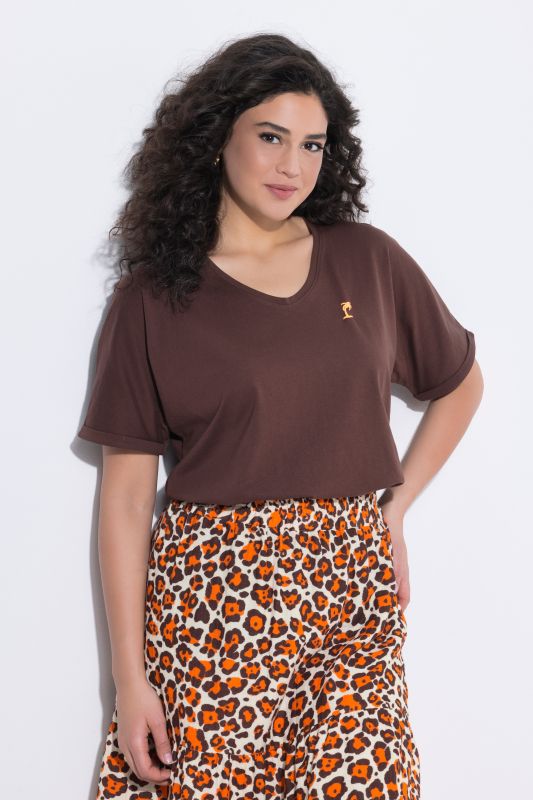 Тениска с принт на палма на гърба