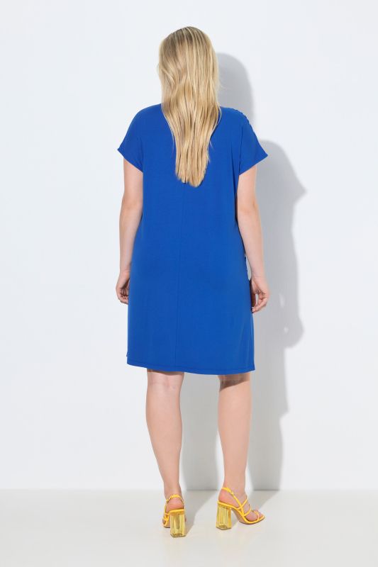 Рокля с шифон и принт на вълни