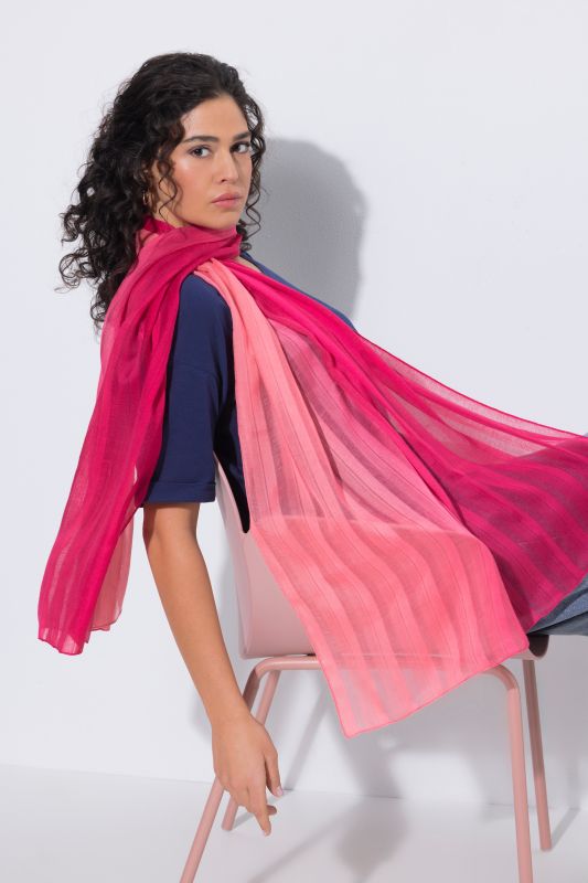 Шал с текстурирани райета