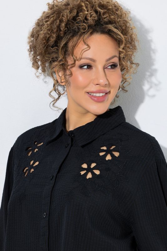 Embroidered 3/4 Sleeve Seersucker Blouse