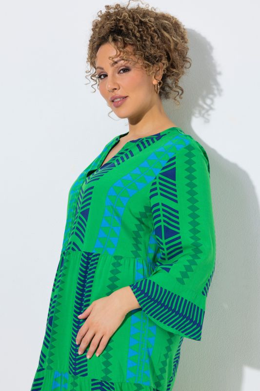 Graphic Striped 3/4 Sleeve Dress