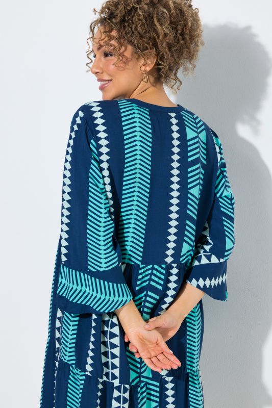 Graphic Striped 3/4 Sleeve Dress