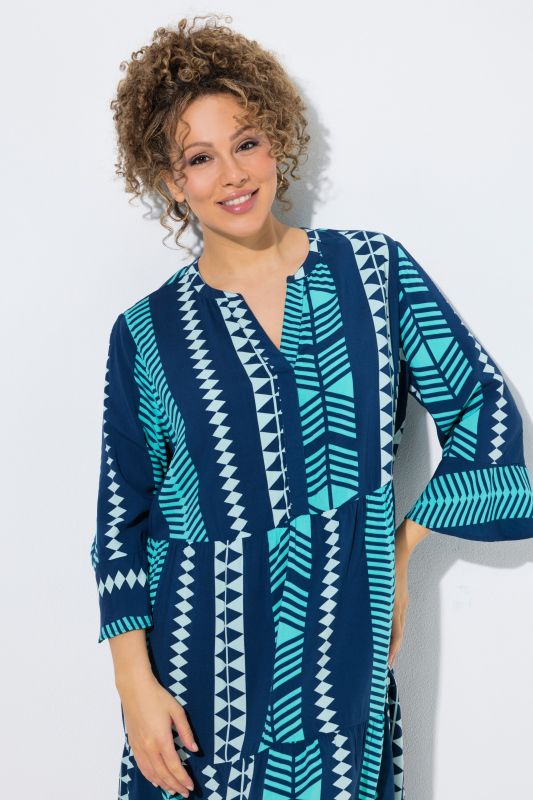 Graphic Striped 3/4 Sleeve Dress