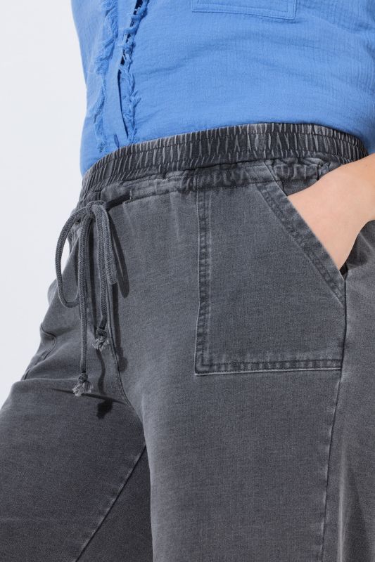 Indigo-Dyed Elastic Waist Jersey Shorts