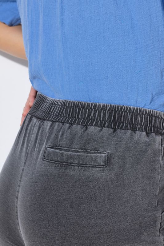 Indigo-Dyed Elastic Waist Jersey Shorts
