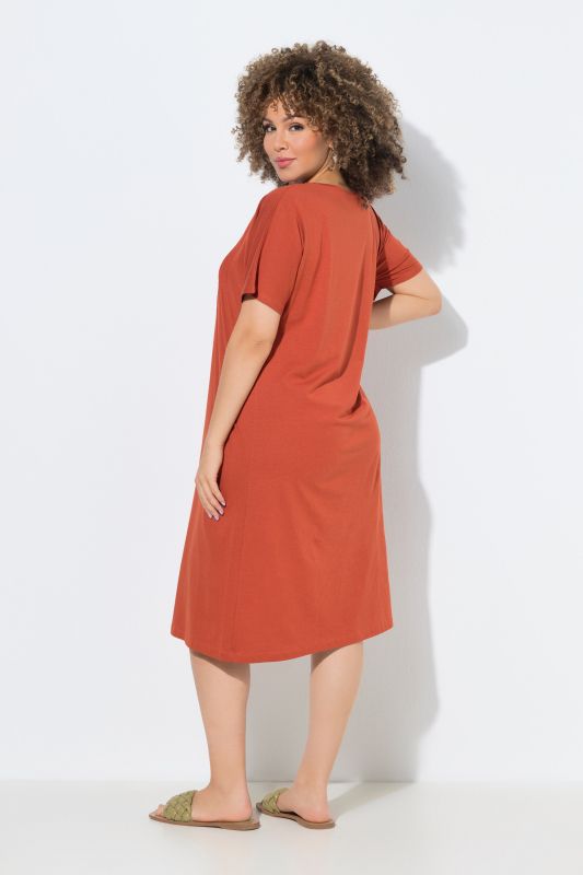 Pintick Short Sleeve V-Neck Jersey Dress