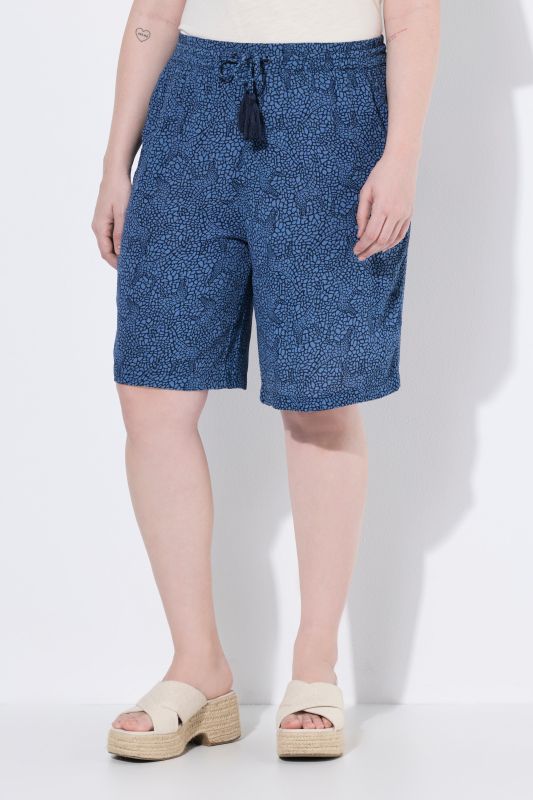 Giraffe Print  Bermuda Shorts