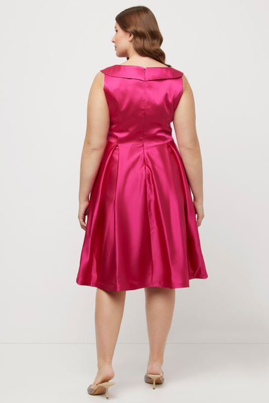 Shimmer Effect Sleeveless Cocktail Dress