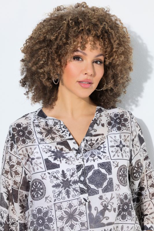 Tile Print 3/4 Sleeve Blouse