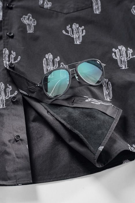 Shirt with glasses cleaning cloth