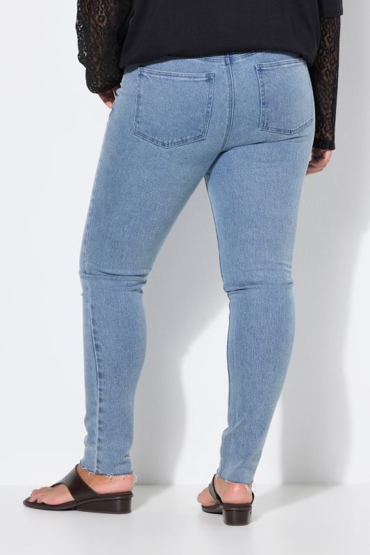 Skinny Jeans with Fringe Hem