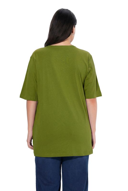 Basic V-Neck Relaxed Fit Short Sleeve Tee