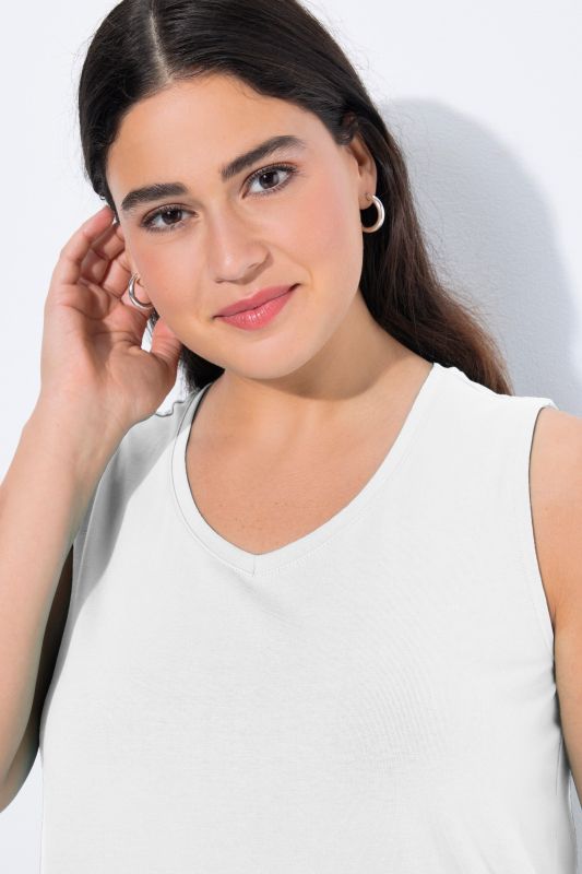 Essential V-Neck Stretch Cotton Tank